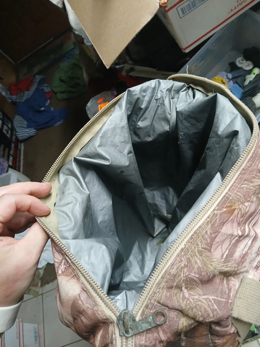 TransCanada canvas duffel bag features a camouflage pattern Insulated